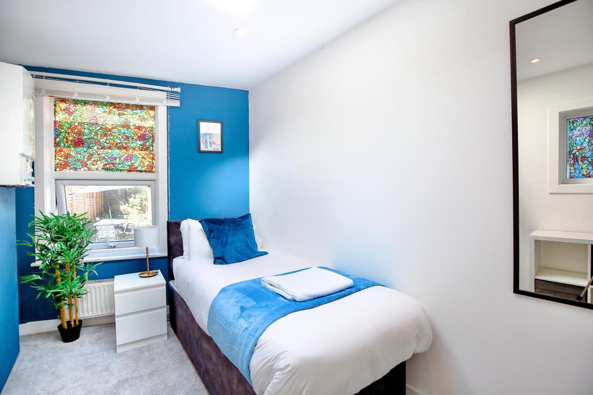 Three Bedroom House By Peacegrove Homes Short Lets & Serviced Accommodation Brighton With Free Wifi & Pet Friendly Ngoại thất bức ảnh